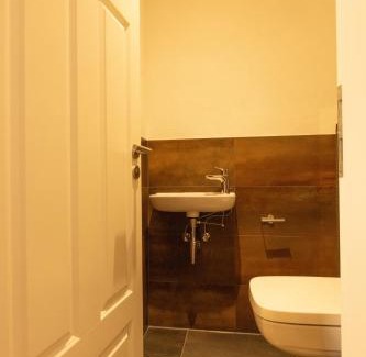 Mugeln Apartment | Exquisite Loft Apartment with Large Bathtub & Family-Friendly