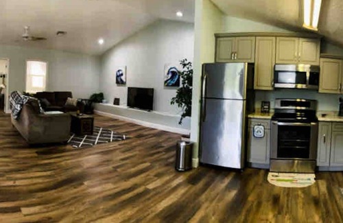 Loxahatchee Groves Apartment | Inviting Loft Apartment on a Private Farm with Breakfast
