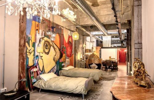Figares Apartment | Loft Artístico de diseño en el Centro de Granada, vive una experiencia creativa