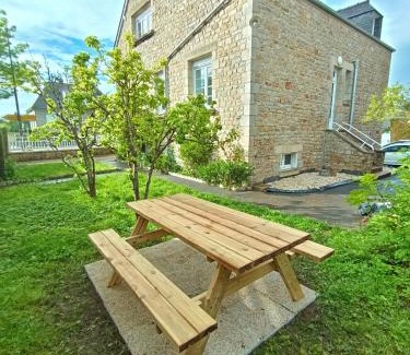 Pontorson Apartment | Charming Loft British at the Foot of Mont: Guest Rated 9.5