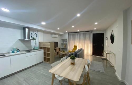 Ciudad Jardin Apartment | Central Loft in Córdoba - Family-Friendly Stay, 9.1/10 Rated