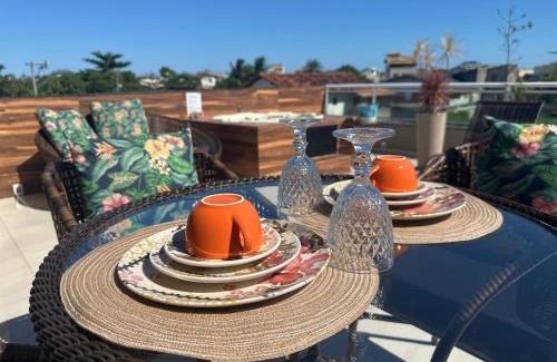 Rio das Ostras Apartment | Pet-Friendly Loft Casa Feliz with Hot Tub & Top Reviews