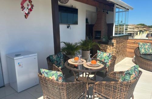 Rio das Ostras Apartment | Pet-Friendly Loft Casa Feliz with Hot Tub & Top Reviews