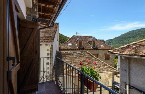Anso Apartment | Cozy Loft Casa Paloma: Pet-Friendly Stay with Top Ratings
