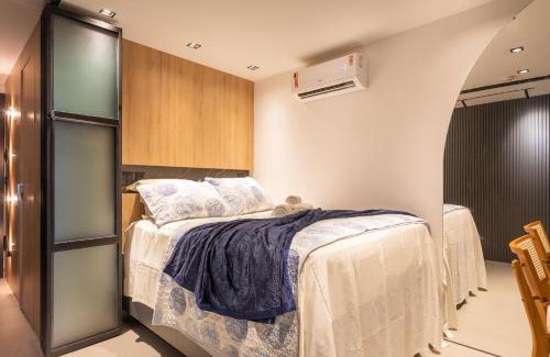 Jardim Oceania Apartment | Oceanfront Loft with Private Jacuzzi and Pool Access