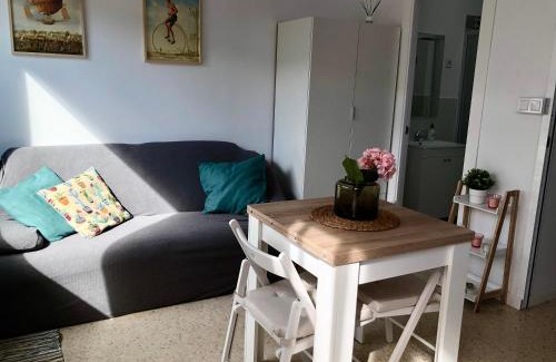 Ciudad Jardin Apartment | Inviting Loft with Pool Access for Memorable Stays
