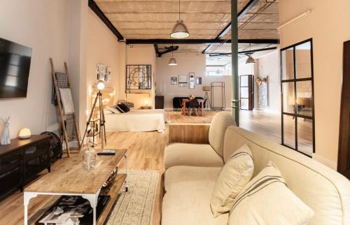 Alcala de Guadaira Apartment | Charming Loft Near Sevilla with Top Amenities & High Ratings