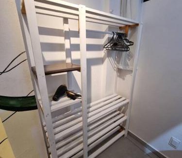 Nacoes Apartment | Stylish Loft with Home Office - Guest Rated 10/10