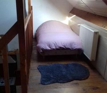 Coudekerque-Branche Apartment | Cozy Loft Retreat: Family-Friendly Comfort Awaits You