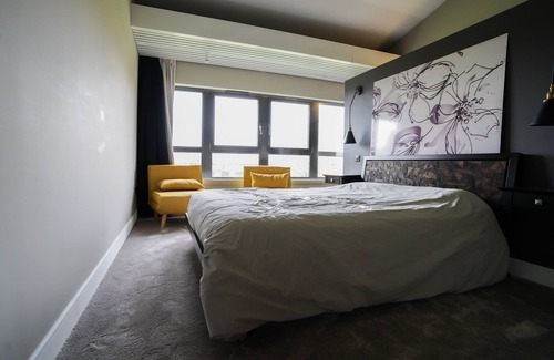 La Rabateliere House | Architectural Loft Near Puy du Fou with Spa & Breakfast