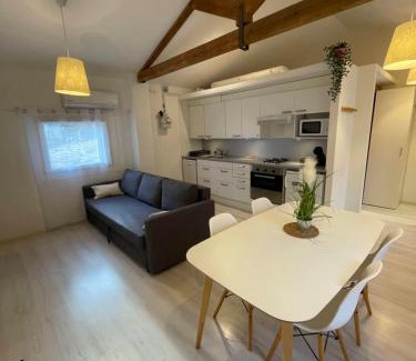 Guardiola de Bergueda Apartment | Pet-Friendly Retreat at Loft de Cal Blai - Rated 10/10