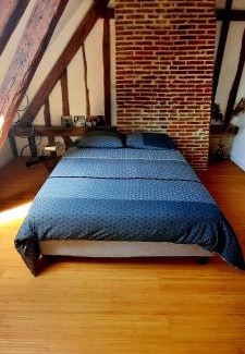 Beauvais Apartment | Cozy Loft Just Steps from the Cathedral - Family Friendly