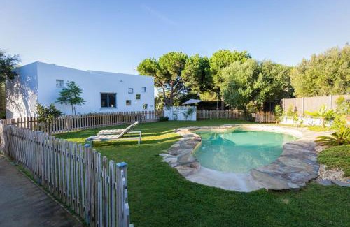Zahora House | Stylish Design Loft with Pool Near the Beach