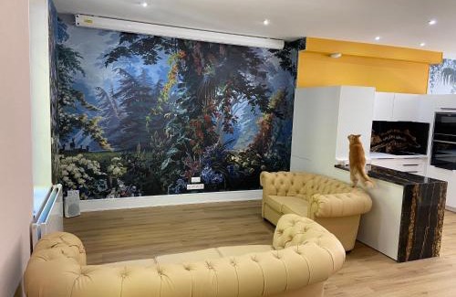 Chamalieres Apartment | Relaxing Loft "Eden" with Hot Tub & Family-Friendly Space