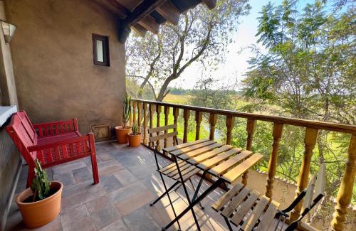 Santeagueda Apartment | Child-Friendly Loft El Tapatío in Val'Quirico - Rated 9.8