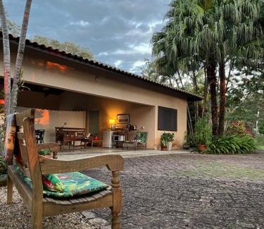 Espirito Santo Do Pinhal House | Serene Loft with Ocean View in Espírito Santo