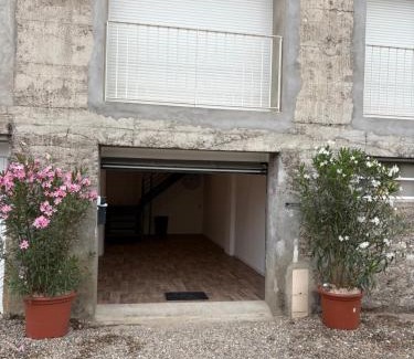 Laplume Apartment | Top-Rated Loft with A/C, Garage & Prime Video Access