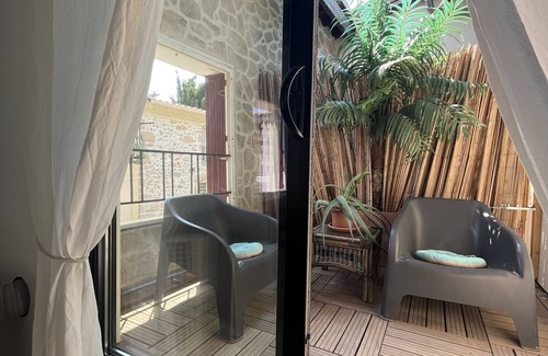 Pinet Apartment | Experience LOFT HOLIDAY: Oceanfront Paradise in Pinet