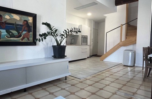 Pinet Apartment | Beachside Loft-Holidy Appartement for Families Near the Shore