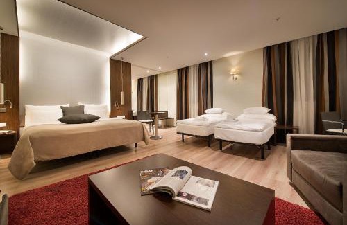 Old Town Hotel | Eco-Friendly LOFT Hotel Bratislava with Hot Tub & Breakfast
