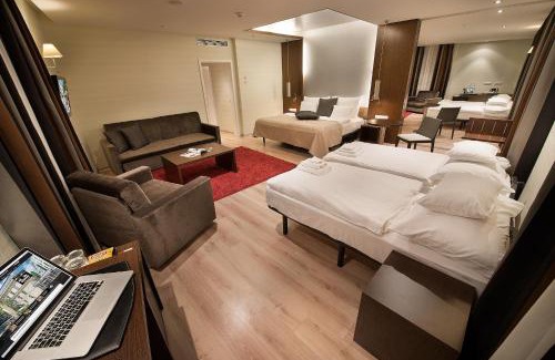 Old Town Hotel | Eco-Friendly LOFT Hotel Bratislava with Hot Tub & Breakfast