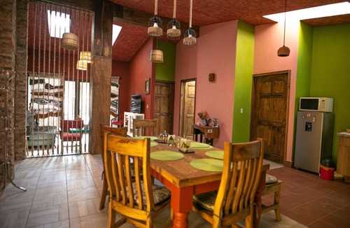 Santeagueda Apartment | Family-Friendly Loft with Spa in the Heart of Val'quirico