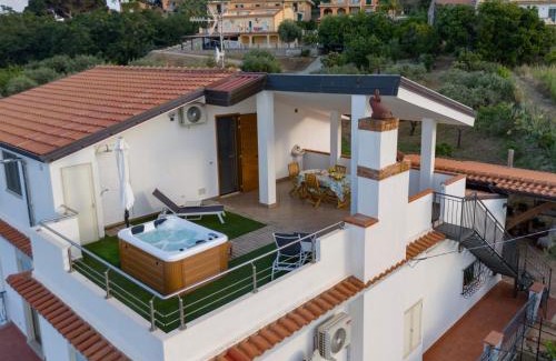 Patti House | Idyllic Loft with Private Hot Tub and Ocean View