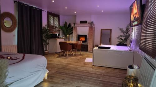 Saint-Prix House | Romantic Loft with Hot Tub & Private Garden Near Paris