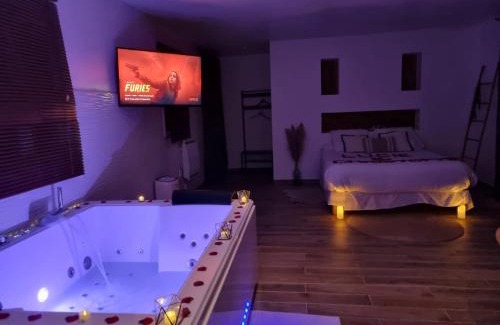 Saint-Prix House | Romantic Loft with Hot Tub & Private Garden Near Paris