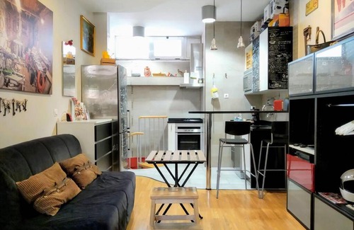 Ventas Apartment | Experience LOFT lα αղԵíցմα: Family-Friendly & Prime Location