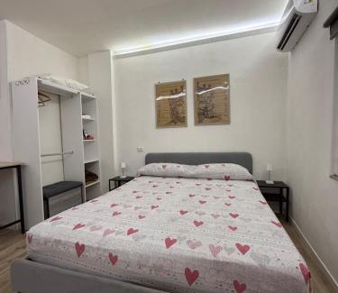 Ganzirri Apartment | Discover Loft Largo Gloria: Oceanfront Retreat with Breakfast