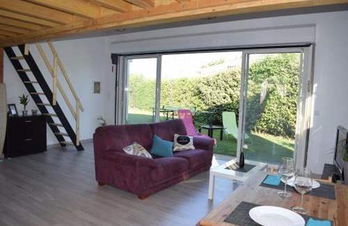 Maillane Apartment | Relax at Loft Le Mistral with Seasonal Outdoor Spa
