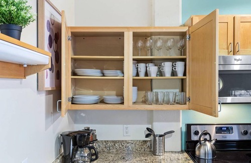 Downtown Apartment | Stylish Loft Retreat in the Vibrant Warehouse District