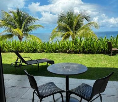 Rio Vermelho Apartment | Cozy Loft Lodge - Oceanfront Suite with Pool & Pet Friendly