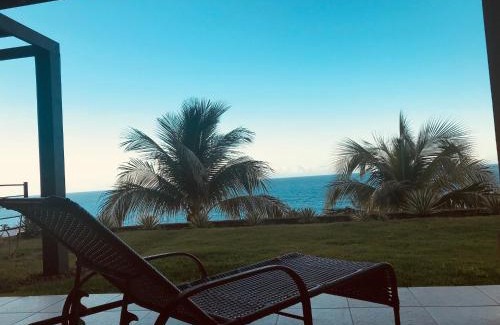 Rio Vermelho Apartment | Cozy Loft Lodge - Oceanfront Suite with Pool & Pet Friendly