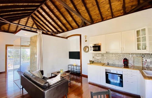 El Paso House | Downtown Loft Los Laureles with Pool & Spa Amenities