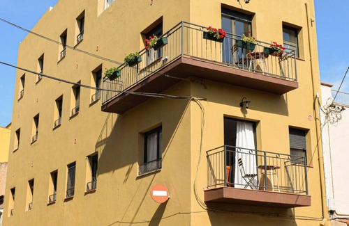 Sant Feliu de Guixols Apartment | Explore Loft LOVE: Oceanfront Paradise on Costa Brava