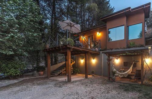 Santo Antonio do Pinhal Apartment | Discover LOFT LUZ: 4-Star Stay with Hot Tub & 9.9 Rating