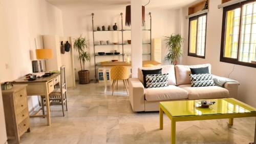 Campos Eliseos Apartment | Exceptional Loft Malagueta by SharingCo with Hot Tub Access
