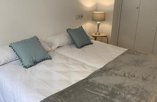 Maracena Apartment | Elegant Loft Manuel de Falla - Pet Friendly & Family Welcoming