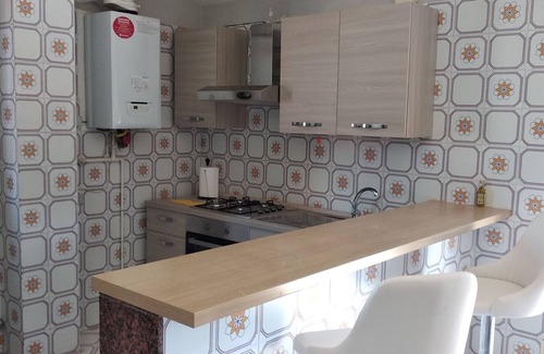 Orsogna Apartment | Relax at Mare & Monti Terrace with Oceanfront Amenities