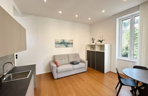 Vittorio Emanuele Apartment | Oceanfront Retreat at Loft Metro Mergellina