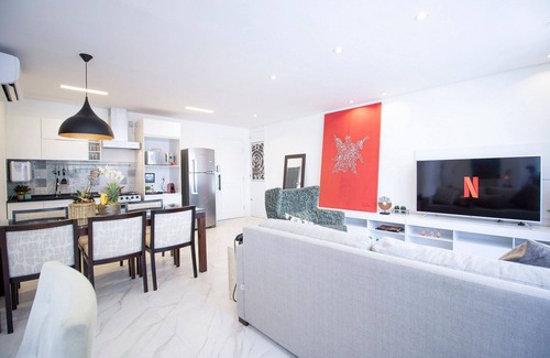 Alto de Pinheiros Apartment | Modern Loft with AC Near Praça Pôr do Sol - Pet Friendly