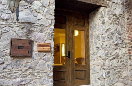Santeagueda Apartment | Family-Friendly Loft Mueganos III in Enchanting Val´Quirico