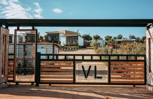 Valle de Guadalupe Cabin | Discover El Valle De Guadalupe: Family-Friendly Retreat