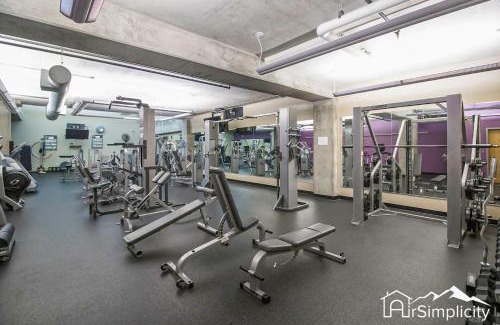 LoDo House | Modern Union Station Loft with Gym and Covered Parking