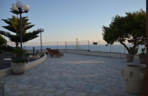 Licata Apartment | LOFT NICOLIZIA - Exclusive Outdoor Space with Ocean Views