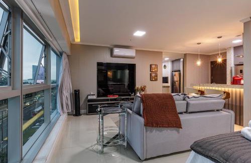 Cristal Apartment | Top-Rated Loft at Shopping Barra Sul with Accessibility Features