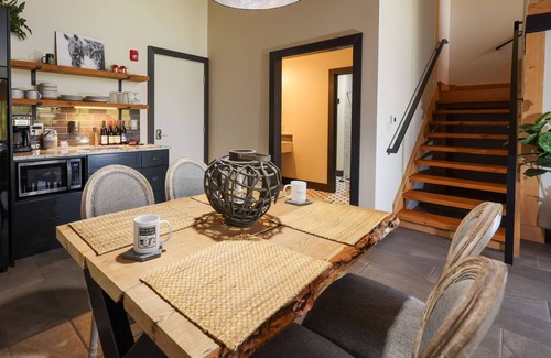 Logan Condo | Experience Loft on #18: Spa Retreat with Top Ratings