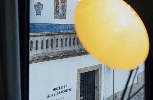 Viseu House | Elegant Loft P New Age in Viseu Center with Spa & Wi-Fi